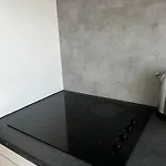 Near Center, 2br For 6 With Huge Living Room, Tv & Wifi