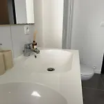 Near Center, 2br For 6 With Huge Living Room, Tv & Wifi شقة خنت