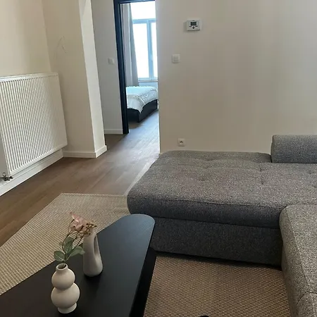 Lägenhet Near Center, 2br For 6 With Huge Living Room, Tv & Wifi Gent
