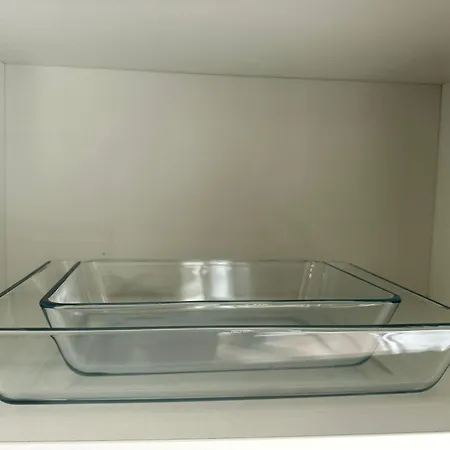 Near Center, 2br For 6 With Huge Living Room, Tv & Wifi *