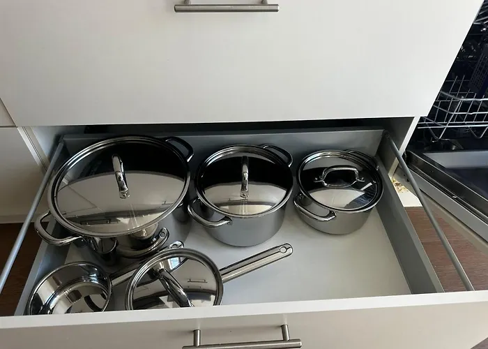 Near Center, 2br For 6 With Huge Living Room, Tv & Wifi * 根特