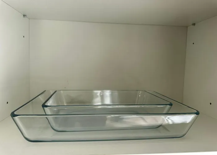 Near Center, 2br For 6 With Huge Living Room, Tv & Wifi *